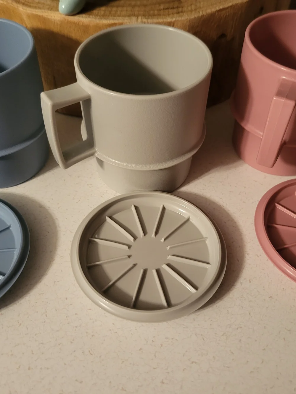 3 Vintage Tupperware Pastel Stacking Handle Coffee Mug 3 Lids/coasters 1312 1313